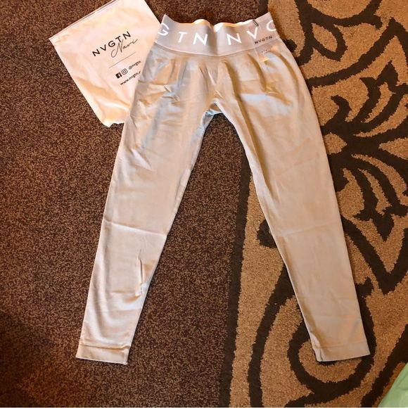 NVGTN Light Grey Sport Seamless Leggings size L NWT - Picture 5 of 6
